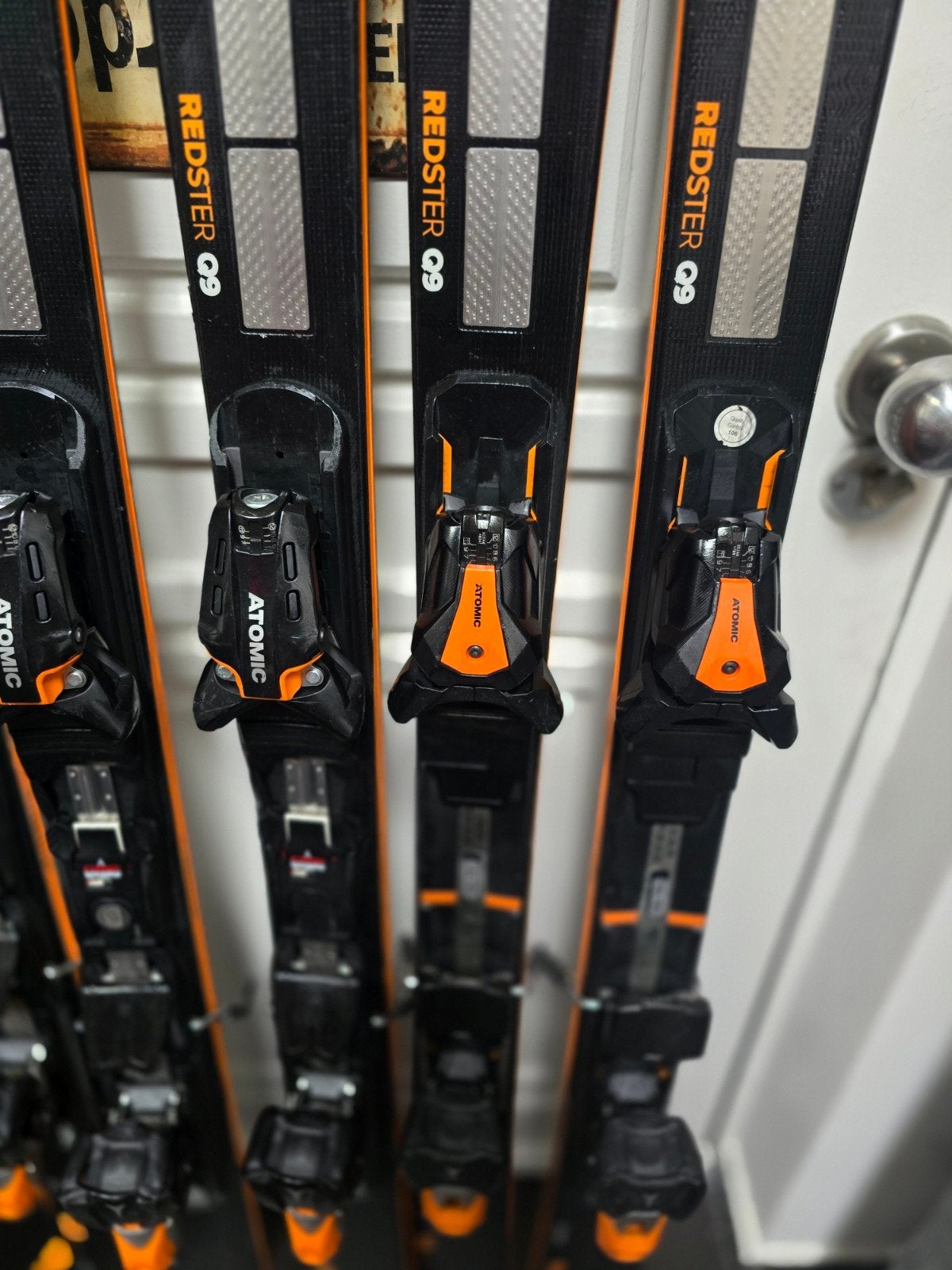25/26 168cm ATOMIC REDSTER Q9 REVOSHOCK RVSK NP1260€, 160 tot 180 cm, Ophalen of Verzenden, Zo goed als nieuw, Carve