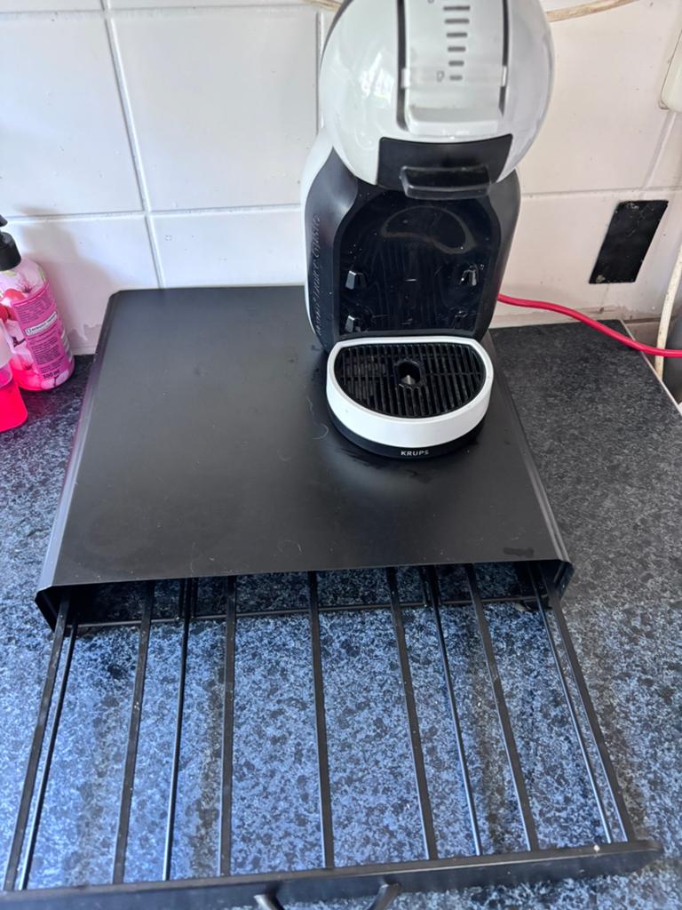 Dulce gusto met voorraad lade, Dolce Gusto, Ophalen of Verzenden, Zo goed als nieuw, Capsulehouder