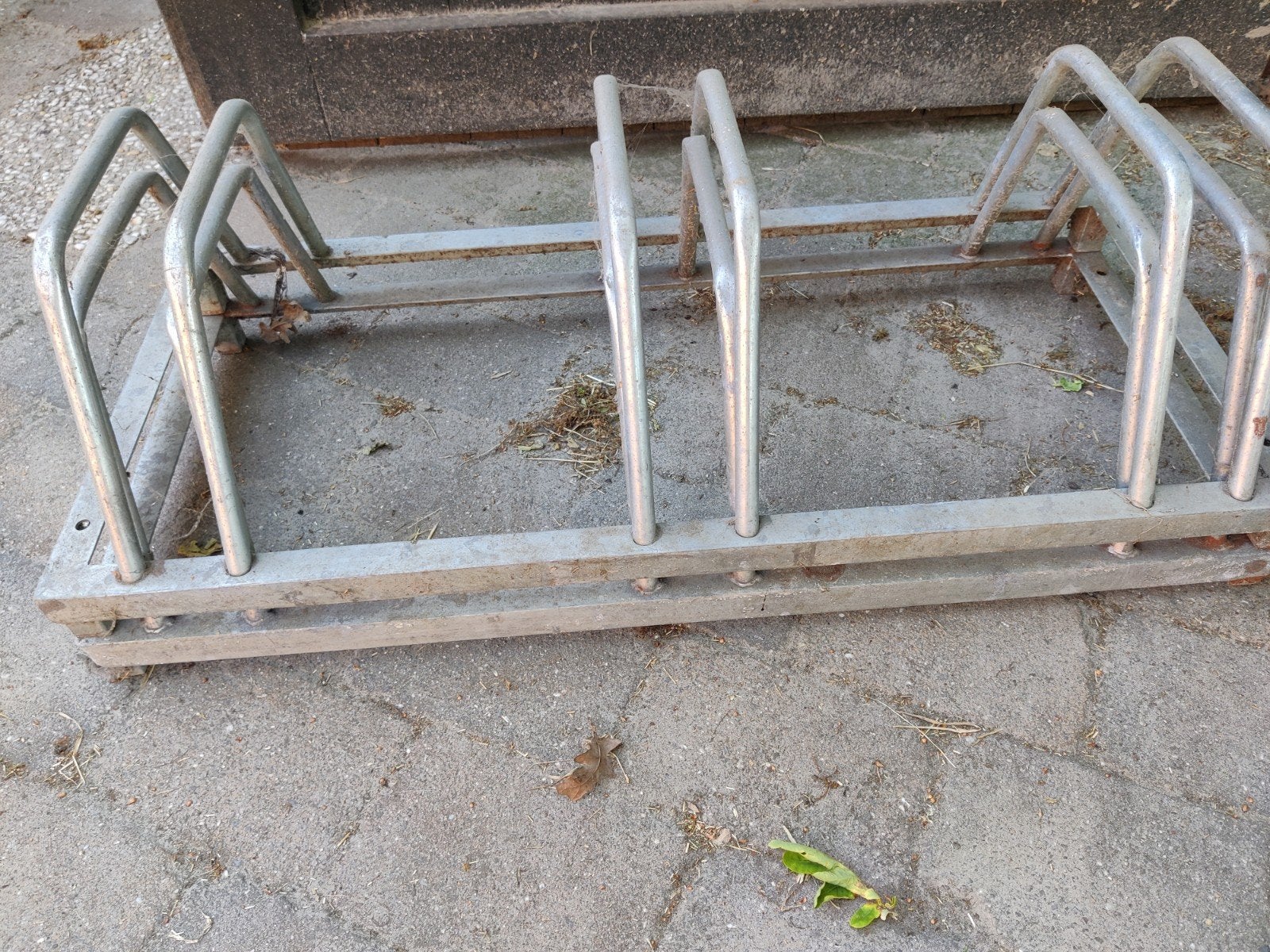 1 fietsen rek voor totaal 3 fietsen, Ophalen