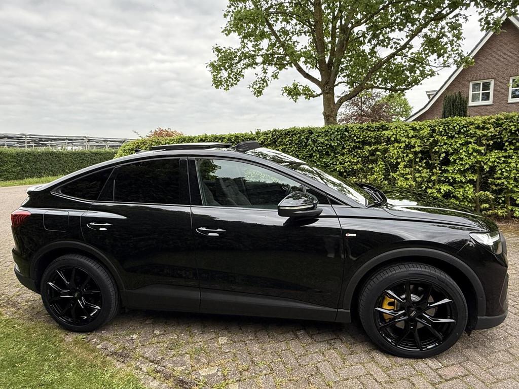 Audi Q4 Sportback|77 kWh! |S-line| BLACK edit.|PANODAK, Auto's, Audi, Automaat, Achterwielaandrijving, Gebruikt, Zwart