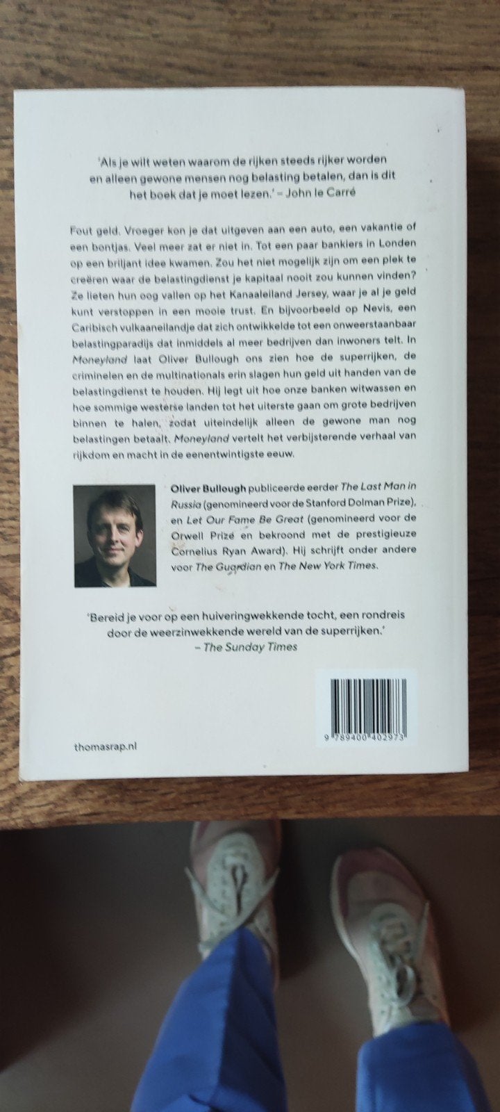 Oliver Bullough - Moneyland, Ophalen of Verzenden, Zo goed als nieuw, Oliver Bullough