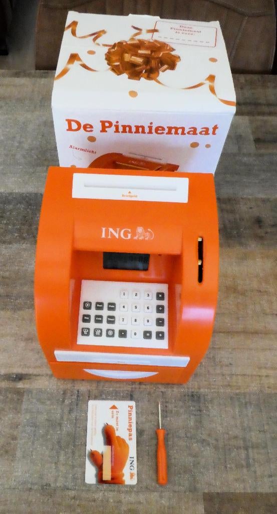 ING Pinniemaat met pinpas. In doos., Verzamelen, Spaarpotten, Ophalen of Verzenden, Zo goed als nieuw, Kunststof, Dier