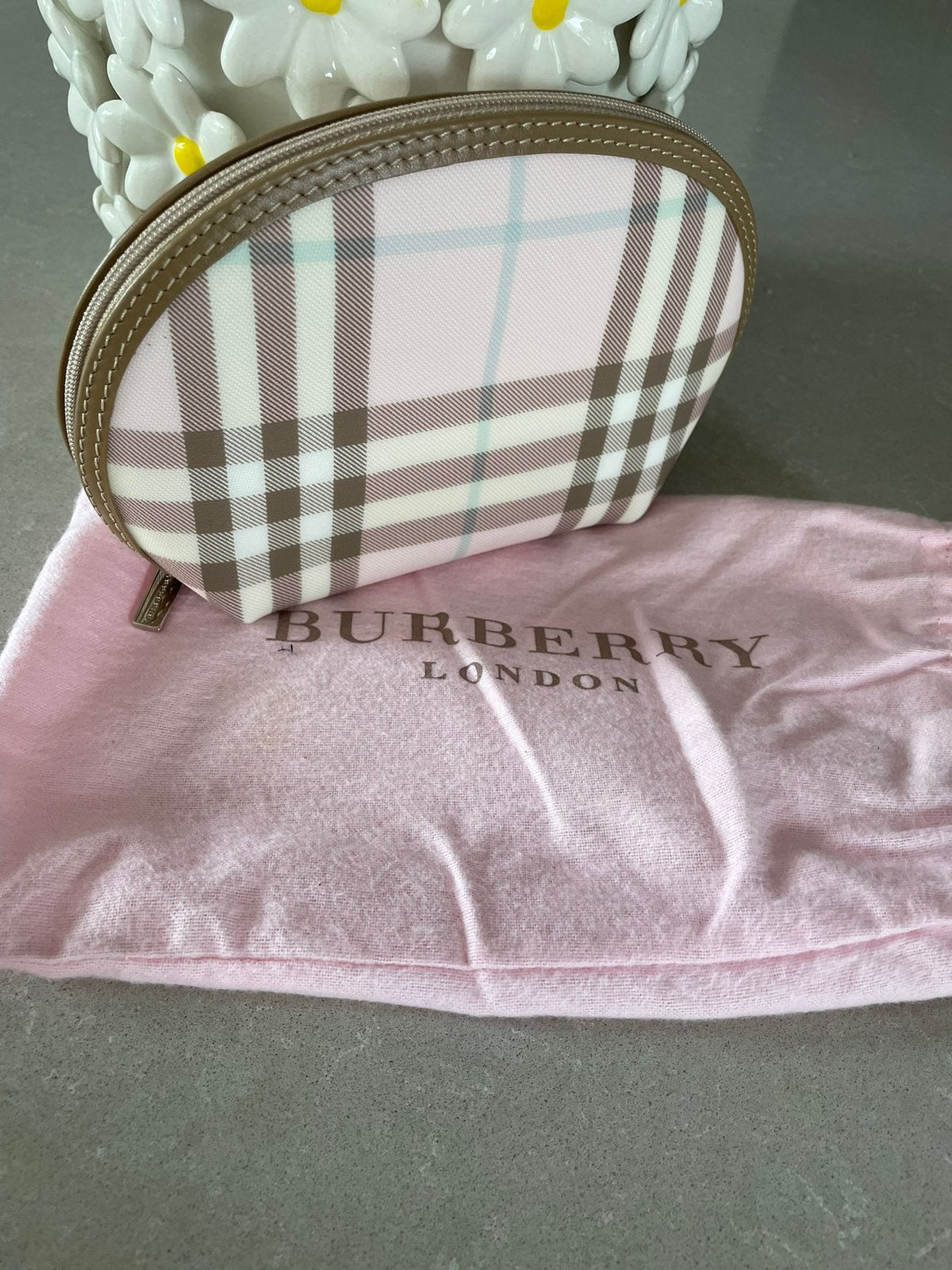 Originele vintage Burberry clutch, pink nova check, nieuw, Ophalen of Verzenden, Zo goed als nieuw, Roze, Dame