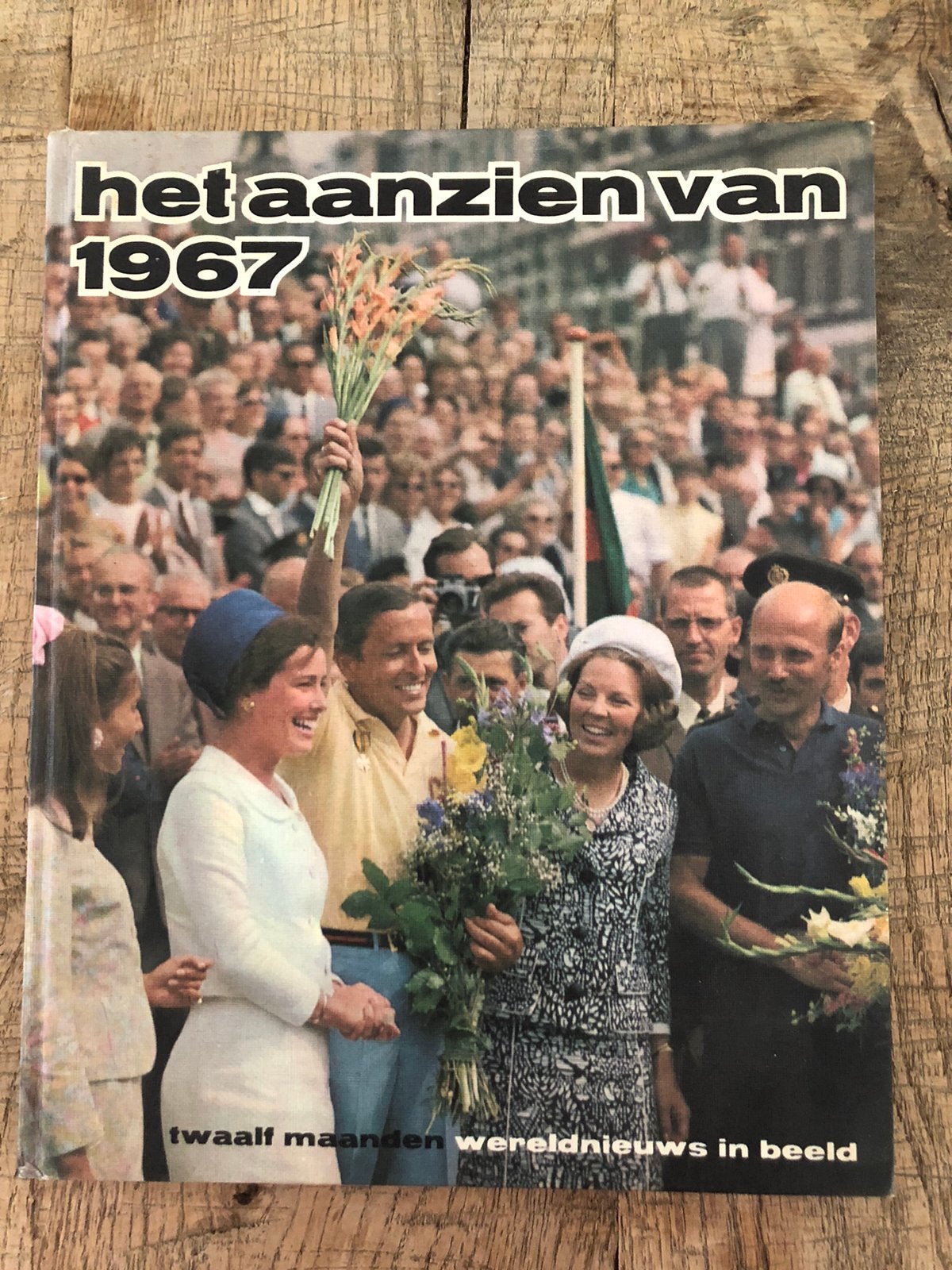 Het aanzien van 1967, Boeken, Kunst en Cultuur | Fotografie en Design, Ophalen of Verzenden, Zo goed als nieuw, Overige onderwerpen