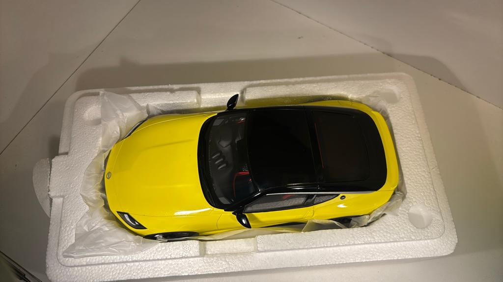 Nissan fairlady z version st yellow kyosho 1.18, Hobby en Vrije tijd, Modelauto's | 1:18, Kyosho, Ophalen of Verzenden, A, A