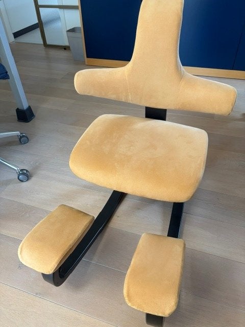Stokke Varier ergonomische bureaustoel, Ophalen, Gebruikt, Geel, Bureaustoel