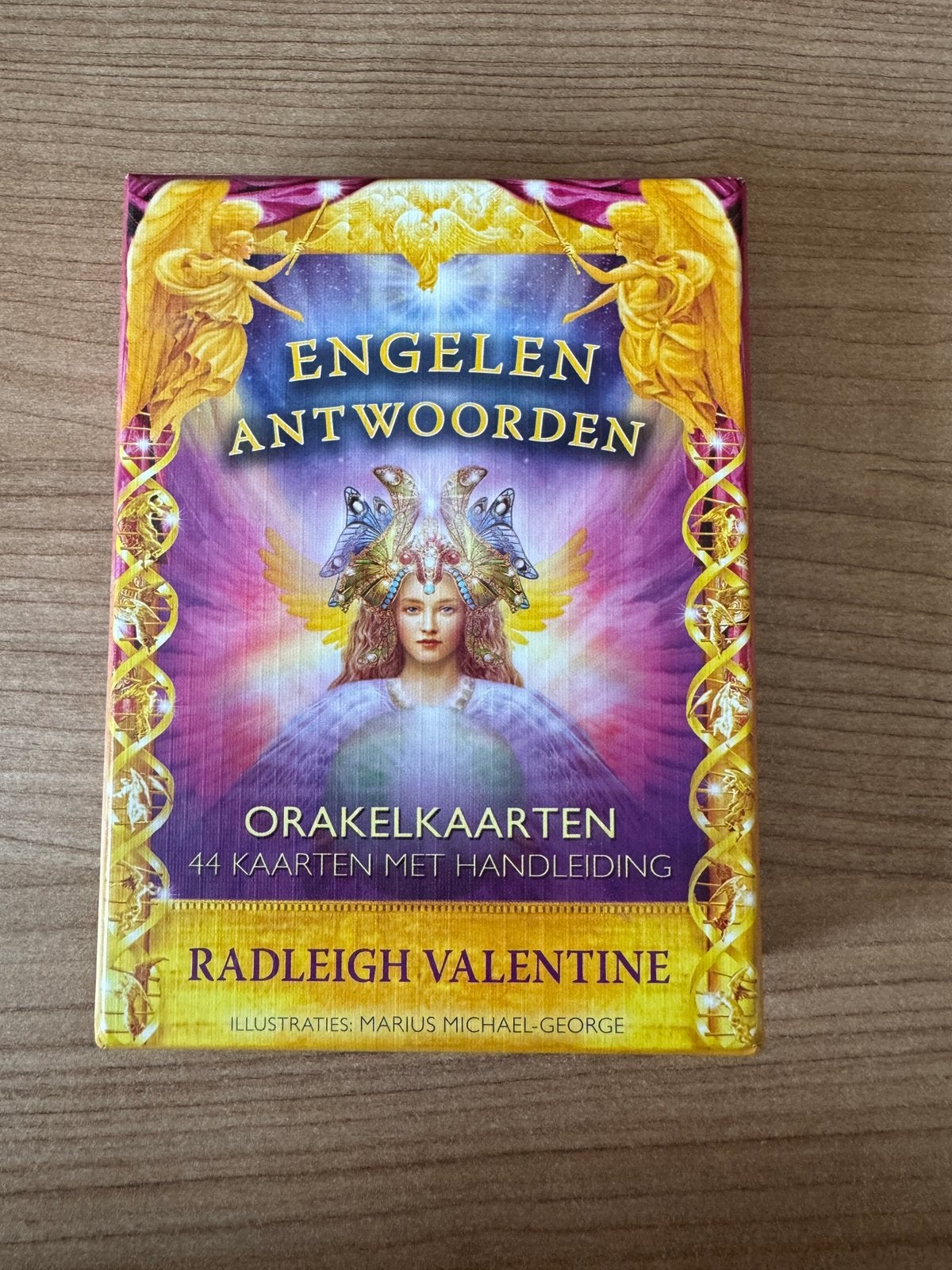 Engelen Antwoorden – Radleigh Valentine 44 kaarten, Ophalen of Verzenden, Zo goed als nieuw, Tarot of Kaarten leggen, Overige typen