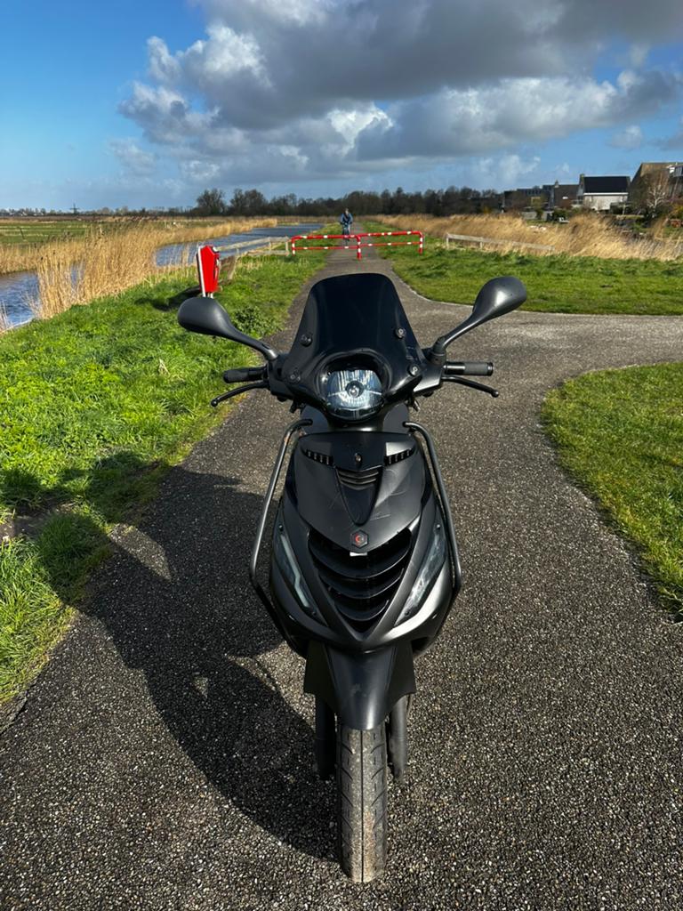 Piaggo zip 2023, Ophalen, Maximaal 45 km/u, Zip, Zo goed als nieuw
