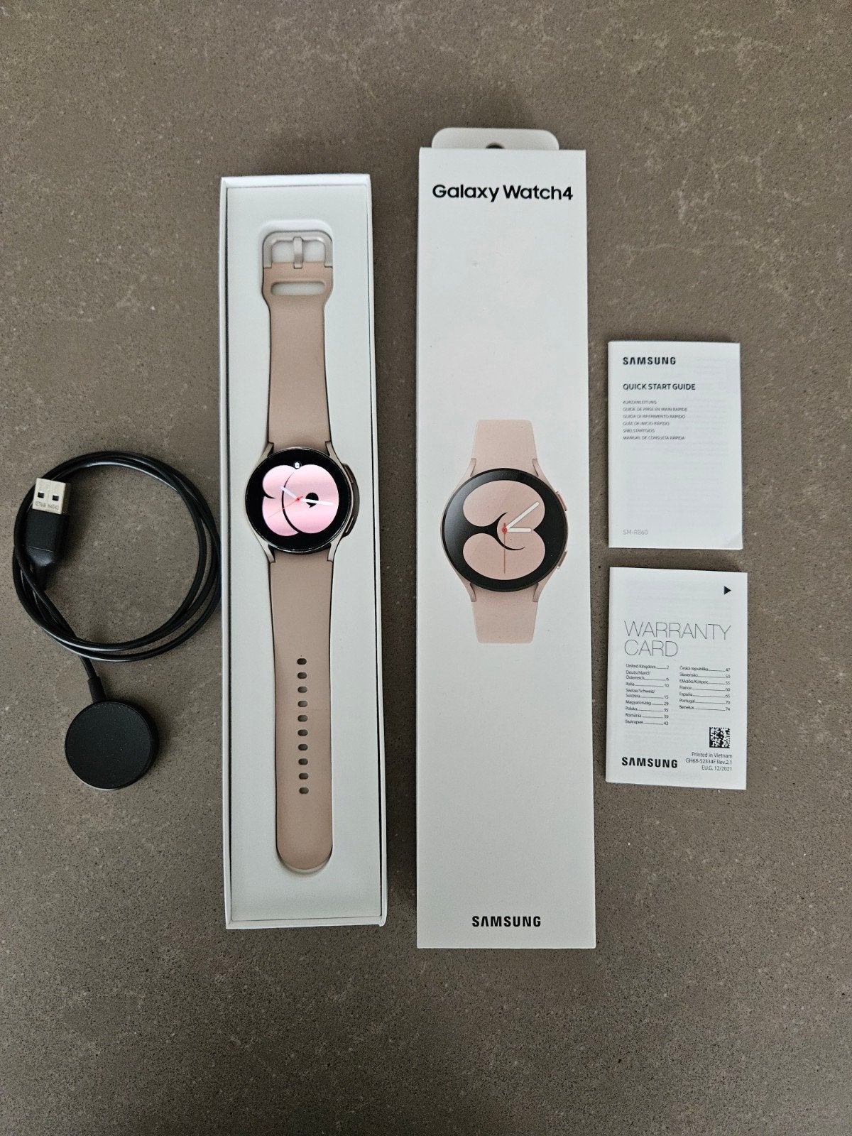Samsung Galaxy Watch 4 – 40mm – Roségoud, Zwart, Samsung galaxy watch 4 40mm, GPS, Ophalen of Verzenden