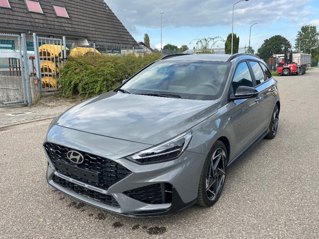 Hyundai i30 Wagon 1.5 T-GDI MHEV N Line 2025 Automaat, Auto diversen, Stationwagon, Hybride Elektrisch/Benzine, Zilver of Grijs