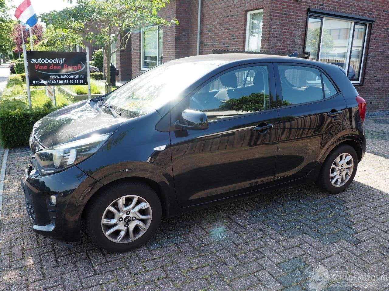 Kia Picanto 1.0 MPi DynamicLine (bj 2020), Kia, Zwart, Theodor-Heuss-Allee 11 ,60486, Frankfurt am Main, Deutschland, Benzine