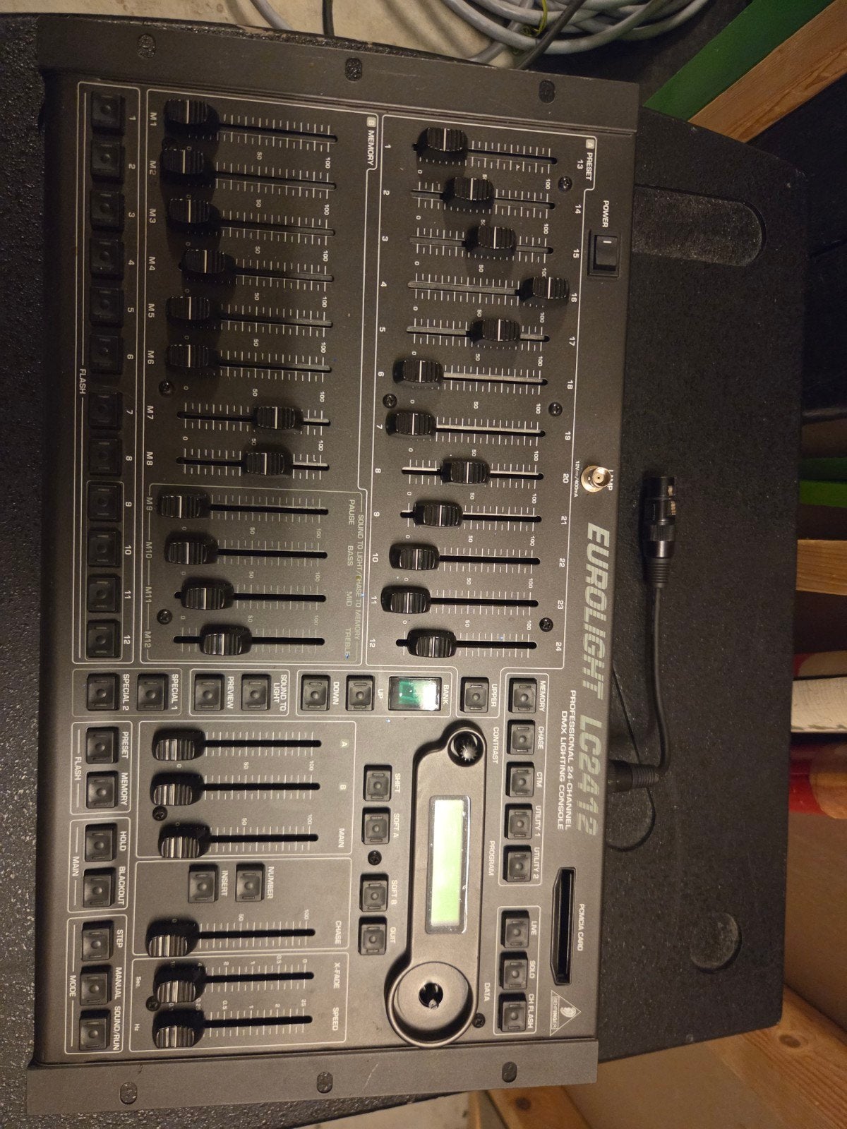 Behringer EUROLIGHT LC2412 DMX Lichtcontroller, Gebruikt, Music Tribe Commercial NL B.V., Stadhouderskade 150, 1074 BW Amsterdam, Nederland