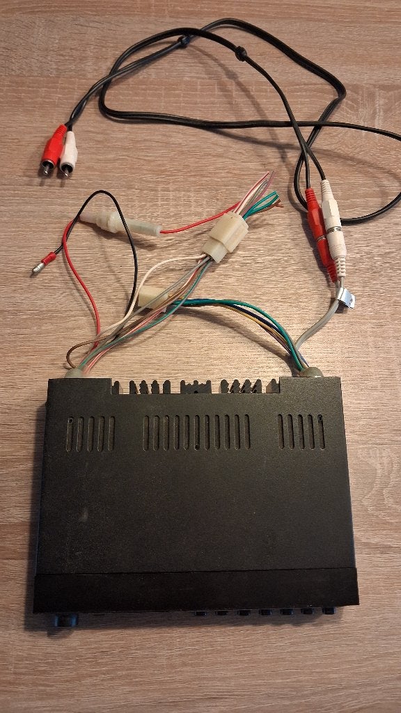 Equalizer en versterker., Ophalen, Gebruikt