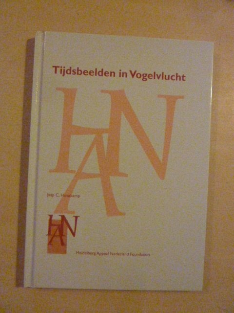J. Hanekamp - Tijdsbeelden in vogelvlucht, Ophalen of Verzenden, Zo goed als nieuw