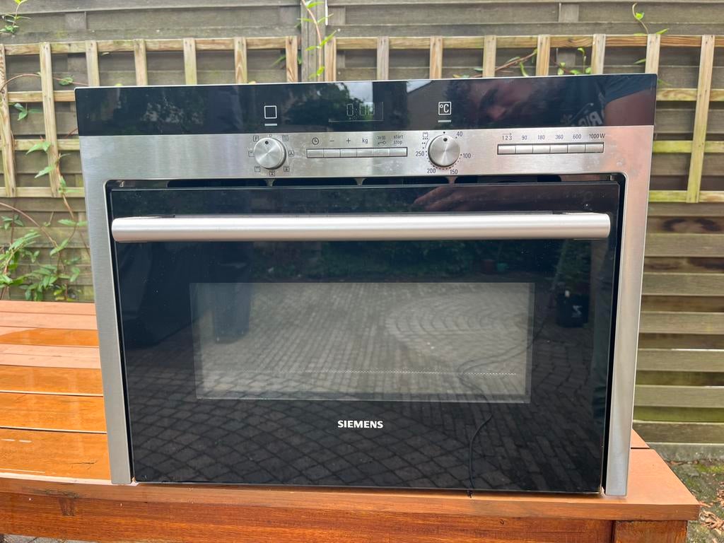 Siemens oven combi-magnetron HB84E562, Witgoed en Apparatuur, Ovens, Gebruikt, Oven met grill, Inbouw, 45 tot 60 cm