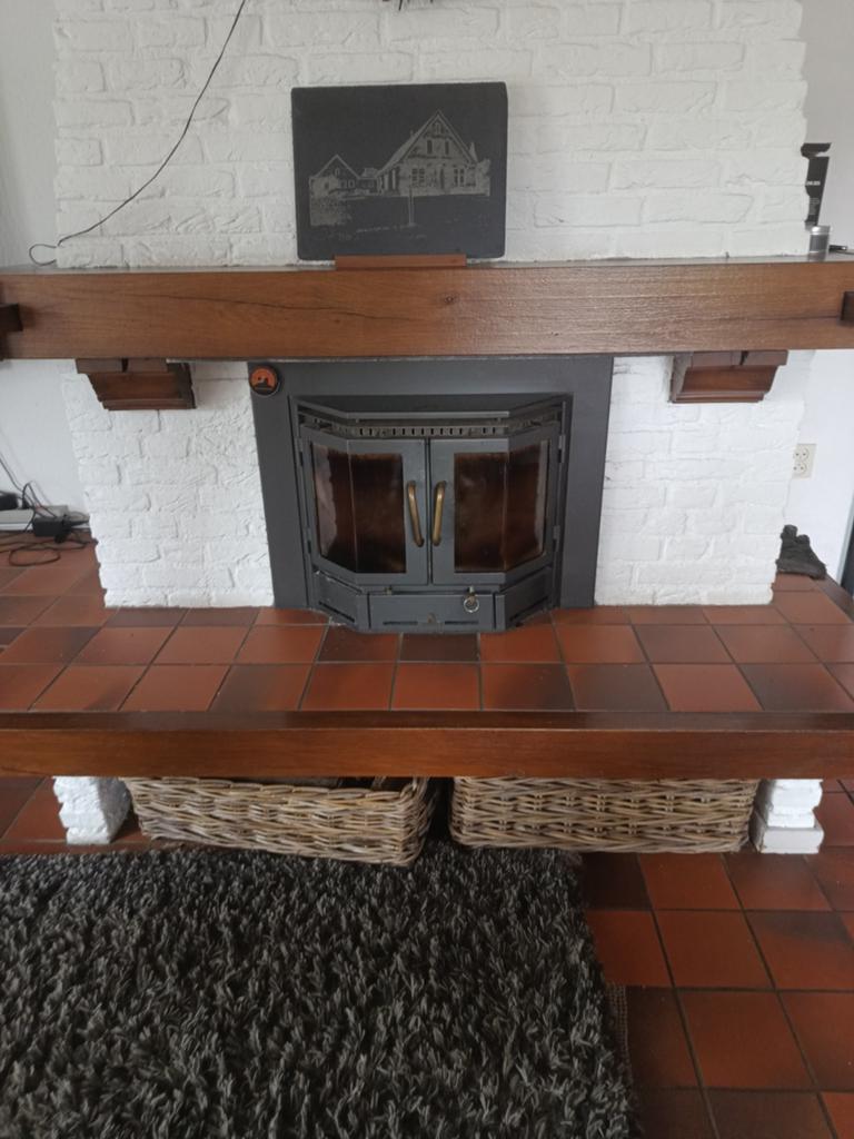 Inbouwhaard met dubbele deuren en houten schouw, Ophalen, Gebruikt, Inbouwhaard, Houthaard