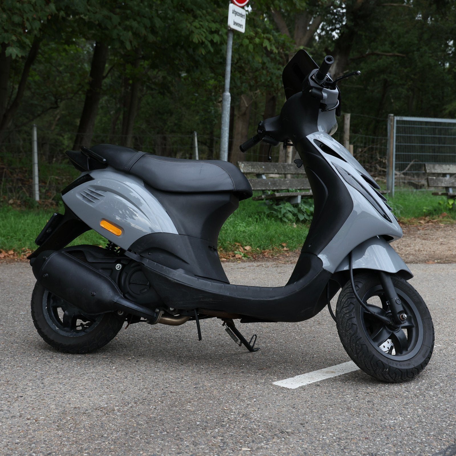 Piaggio Zip 150cc LC (blok papieren), Fietsen en Brommers, Ophalen, Tweetakt, Gebruikt, Maximaal 45 km/u