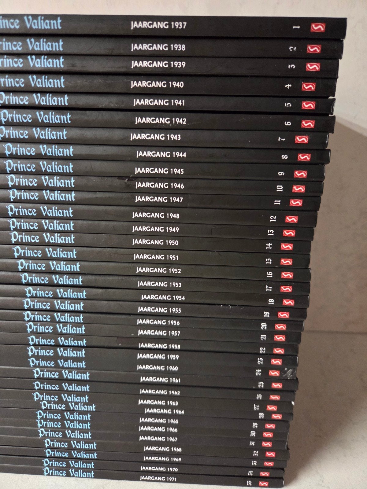 Price Valiant / Prins Vaillant - Hardcover serie 1 tm 35, Boeken, Stripboeken, Complete serie of reeks, Ophalen of Verzenden, Gelezen
