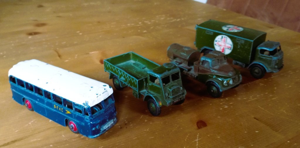 4 oude Dinky toys, Ophalen of Verzenden