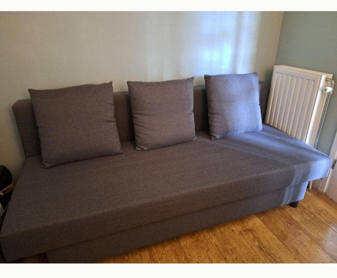 Grijze slaapbank/futon met kussens, Ophalen, Gebruikt, Tweepersoons, 120 cm