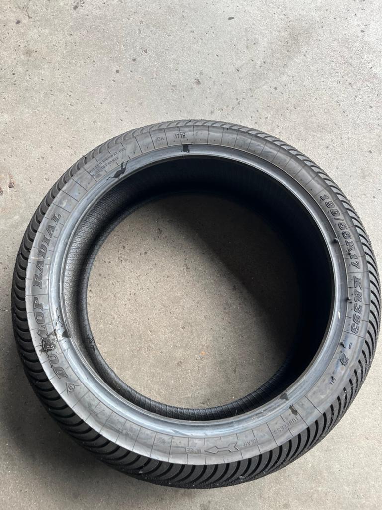 Motorfiets circuit banden slicks en regen, Ophalen, Gebruikt
