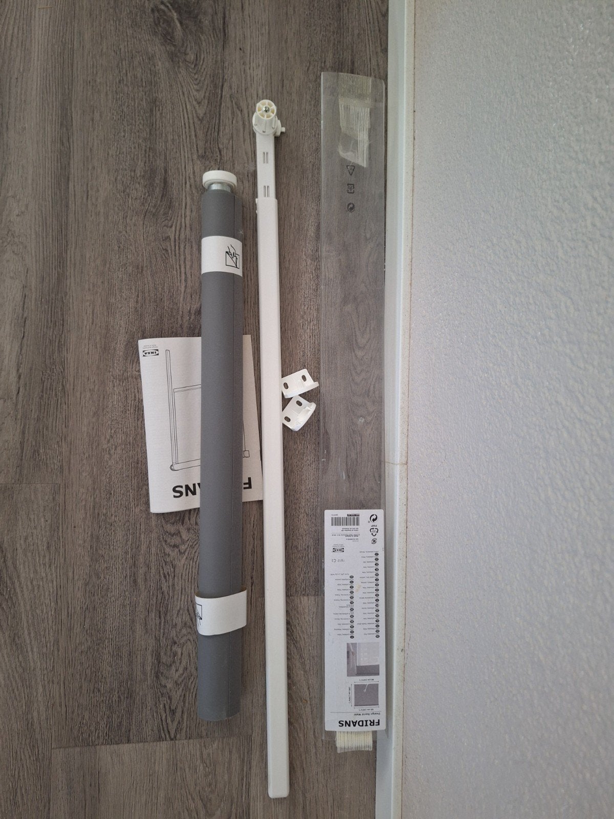 IKEA FRIDANS rolgordijn 65x195 cm, grijs, Ophalen, Modern, functioneel, Nieuw, 50 tot 100 cm