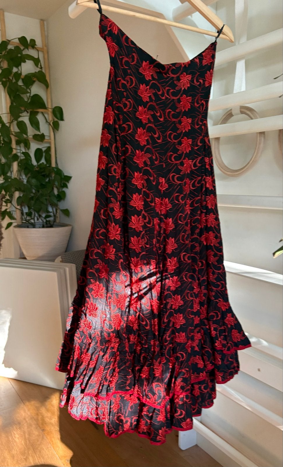 Flamenco rok met geborduurde bloemen en sjaal - Maat M, Maat 38/40 (M), Meerkleurig, Ophalen of Verzenden, Zo goed als nieuw