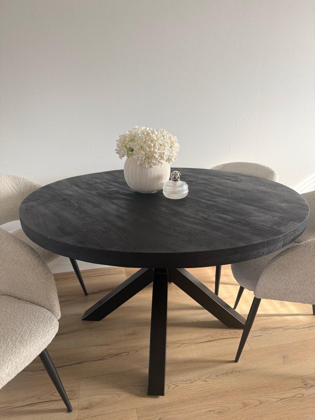 Ronde zwarte eettafel 130cm, Ophalen, Gebruikt, Rond, 100 tot 150 cm