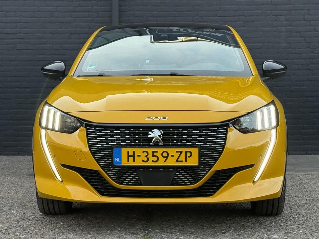 Peugeot 208 1.2 PureTech GT-Line | 1STE EIGENAAR | PANO | CA, Auto's, Peugeot, Gebruikt, 1133 kg, Leder en Stof, 49 €/maand