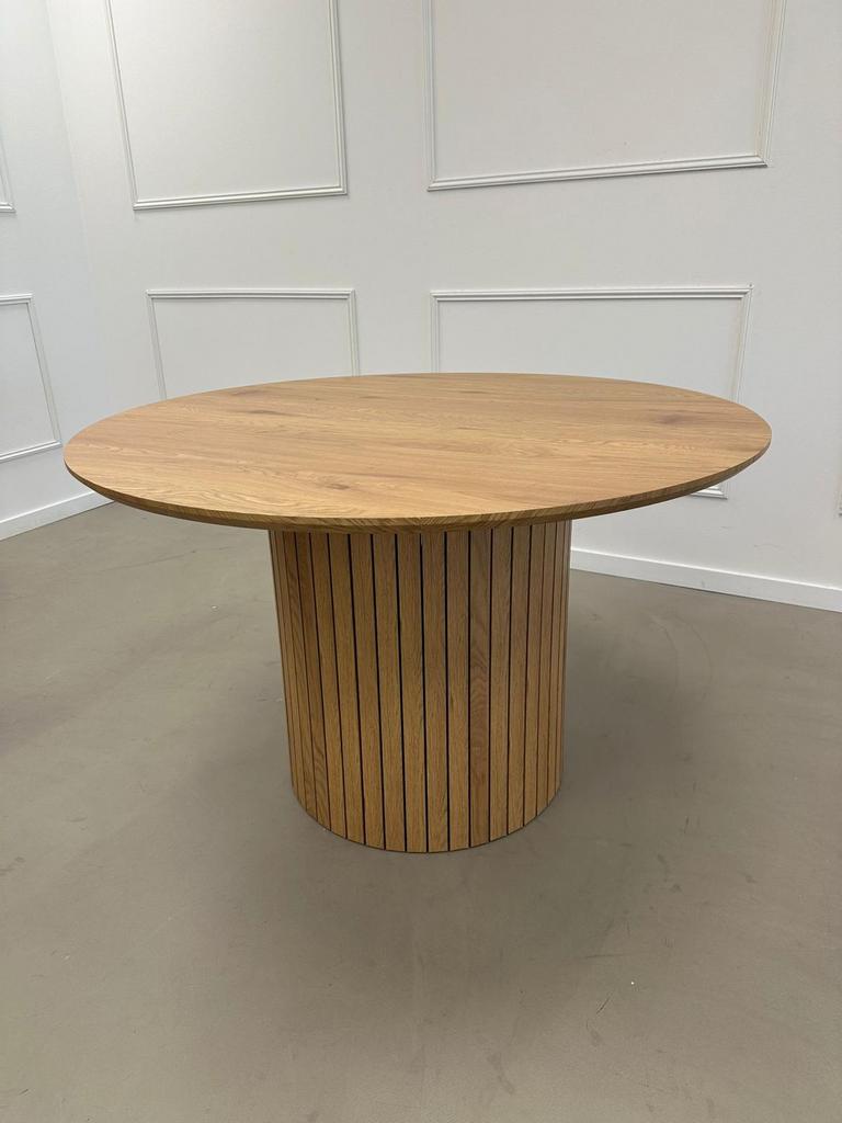 Ronde Eettafel Mika – 120 cm Nieuw in doos. Direct leverbaar, Huis en Inrichting, Tafels | Eettafels, Nieuw, Scandinavisch, Ophalen of Verzenden