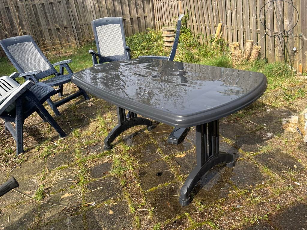 Tuinset met 4 stoelen en tafel - Grijs kunststof, Ophalen, 4 zitplaatsen, Kunststof, Gebruikt