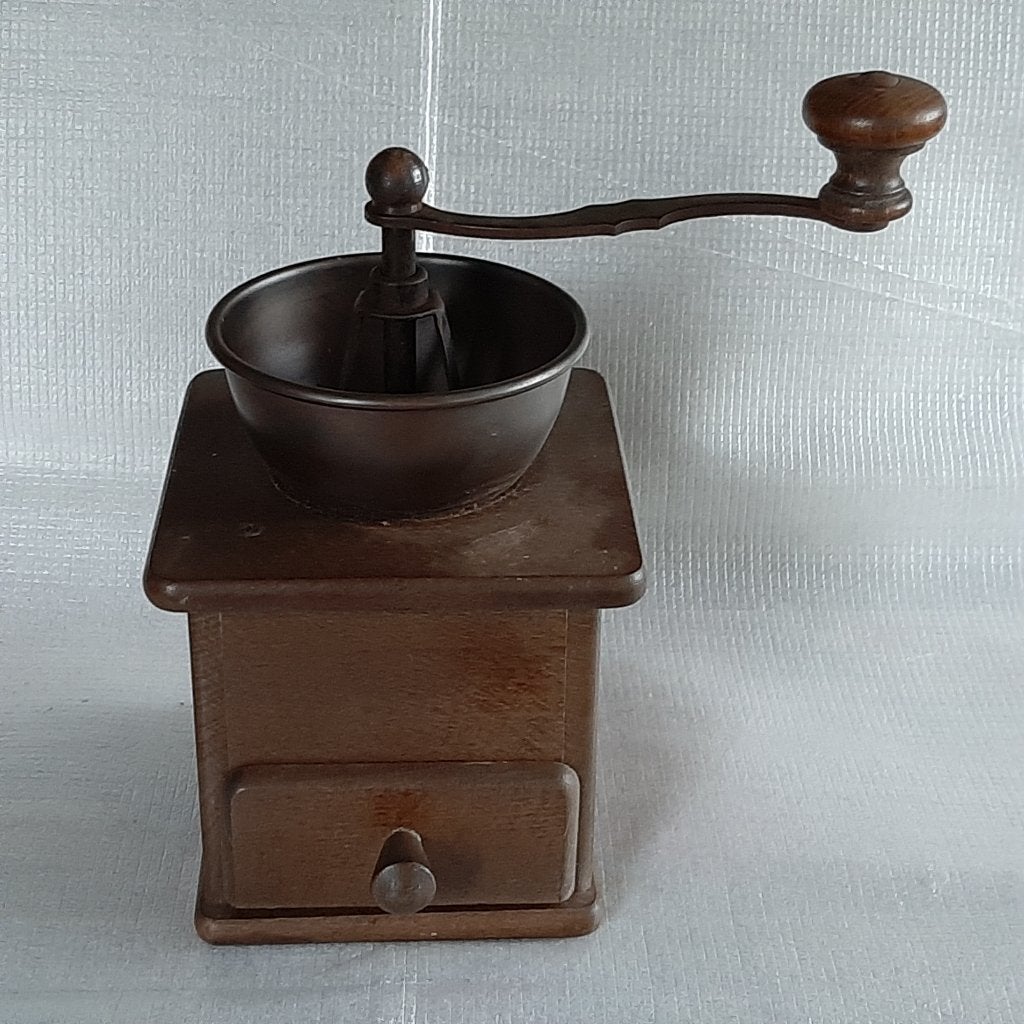 kleine koffiemolen Douwe Egberts, Ophalen