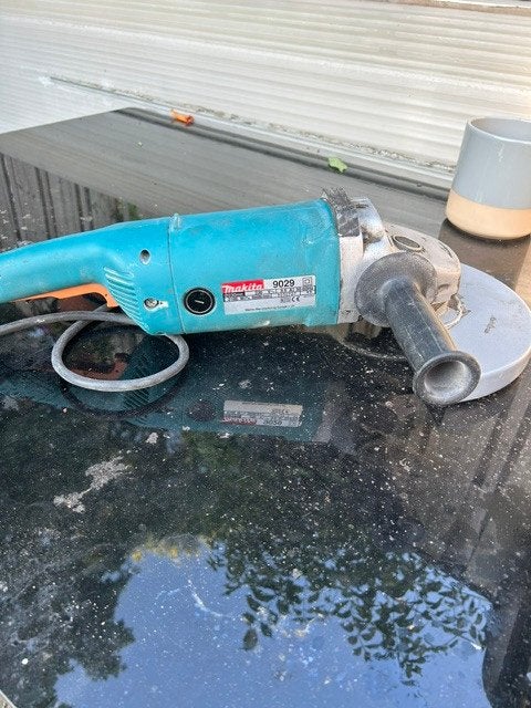 HAAKSE SLIJPER 2100 WATT 2300 MM, Ophalen, Gebruikt, Haakse slijper, Makita