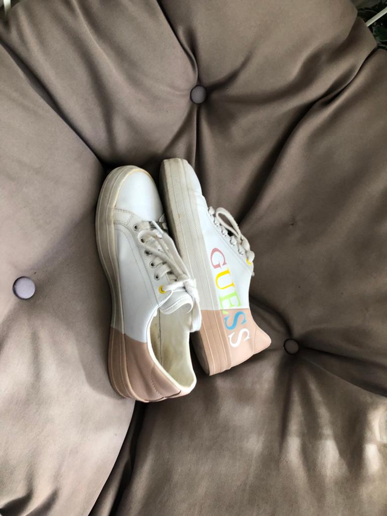 Guess sneakers maat 41, Ophalen of Verzenden, Zo goed als nieuw, Wit, Sneakers of Gympen