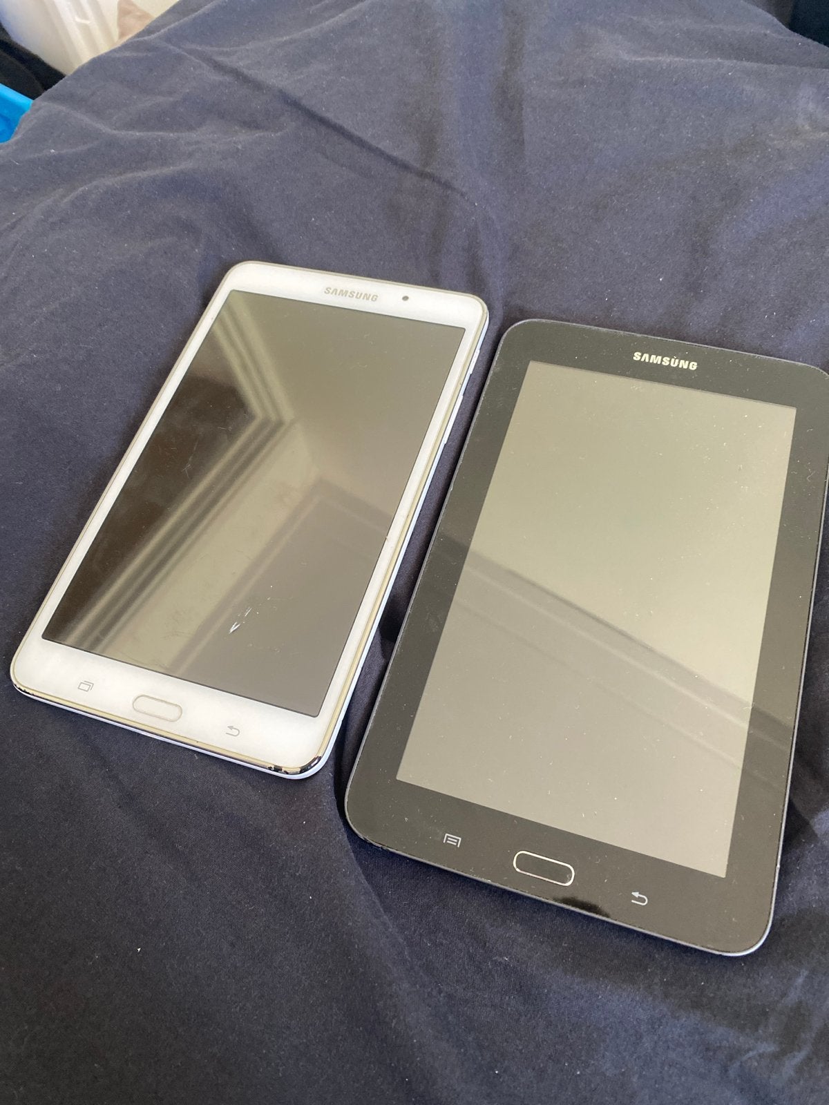 Samsung Tablets - Werking Onbekend, met gebruikerssporen, Computers en Software, Ophalen of Verzenden, Niet werkend