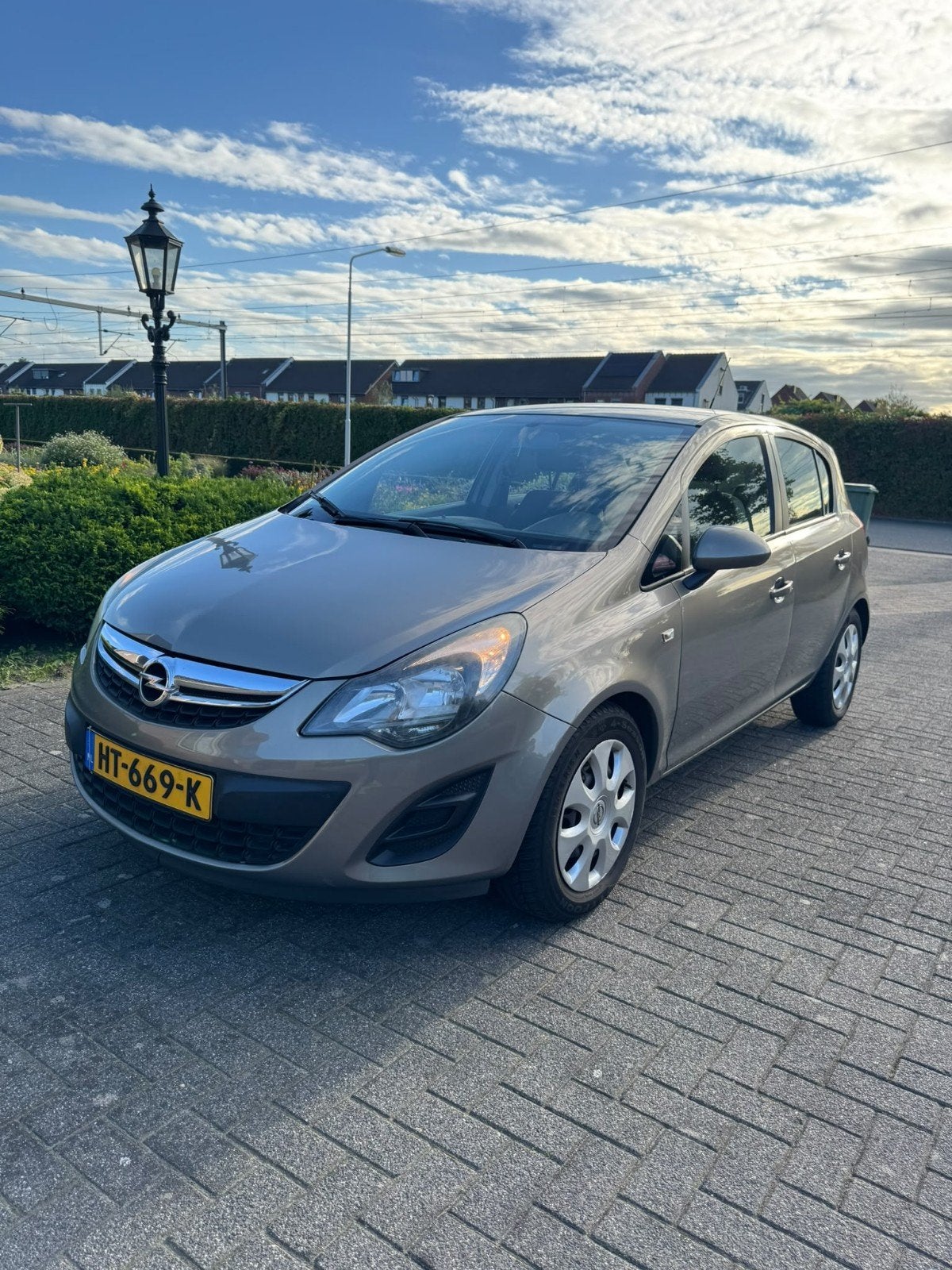 Opel Corsa 1.2 16V 5D 2014 Grijs, Voorwielaandrijving, 1063 kg, 750 kg, 4 cilinders