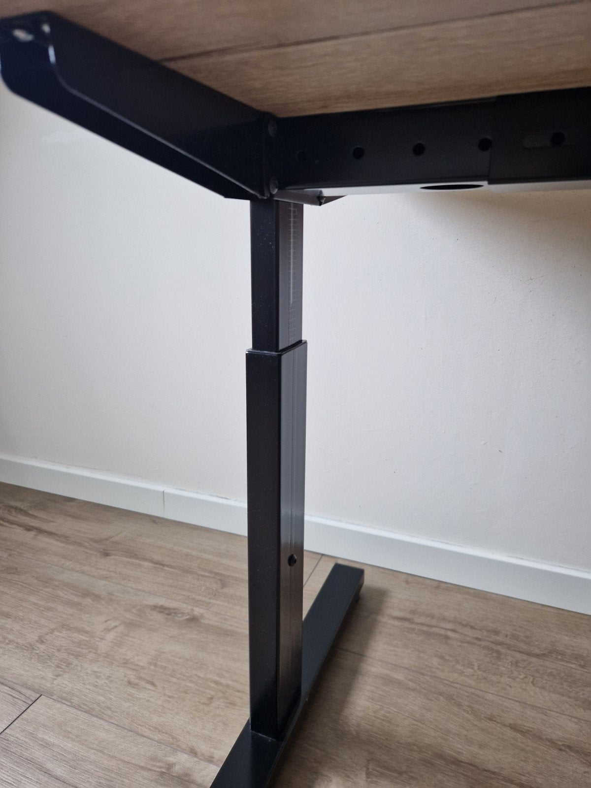 In hoogte verstelbare bureau 80x80 cm met lamp, Ophalen of Verzenden