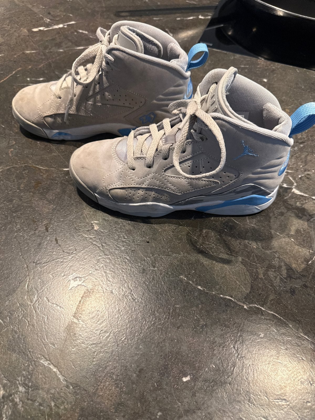 Nike Jordan sneakers maat 33, Ophalen of Verzenden, Gebruikt, Jongen of Meisje, Sportschoenen