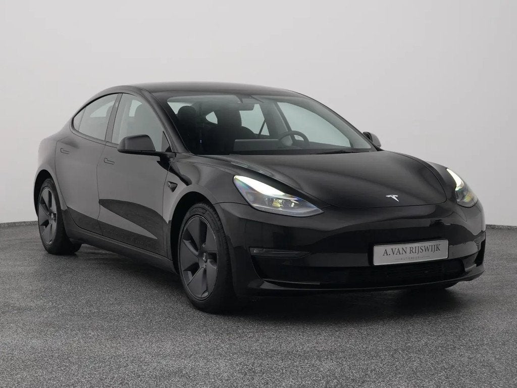 Tesla Model 3 € 26.700,00, Automaat, Gebruikt, Zwart, Leder