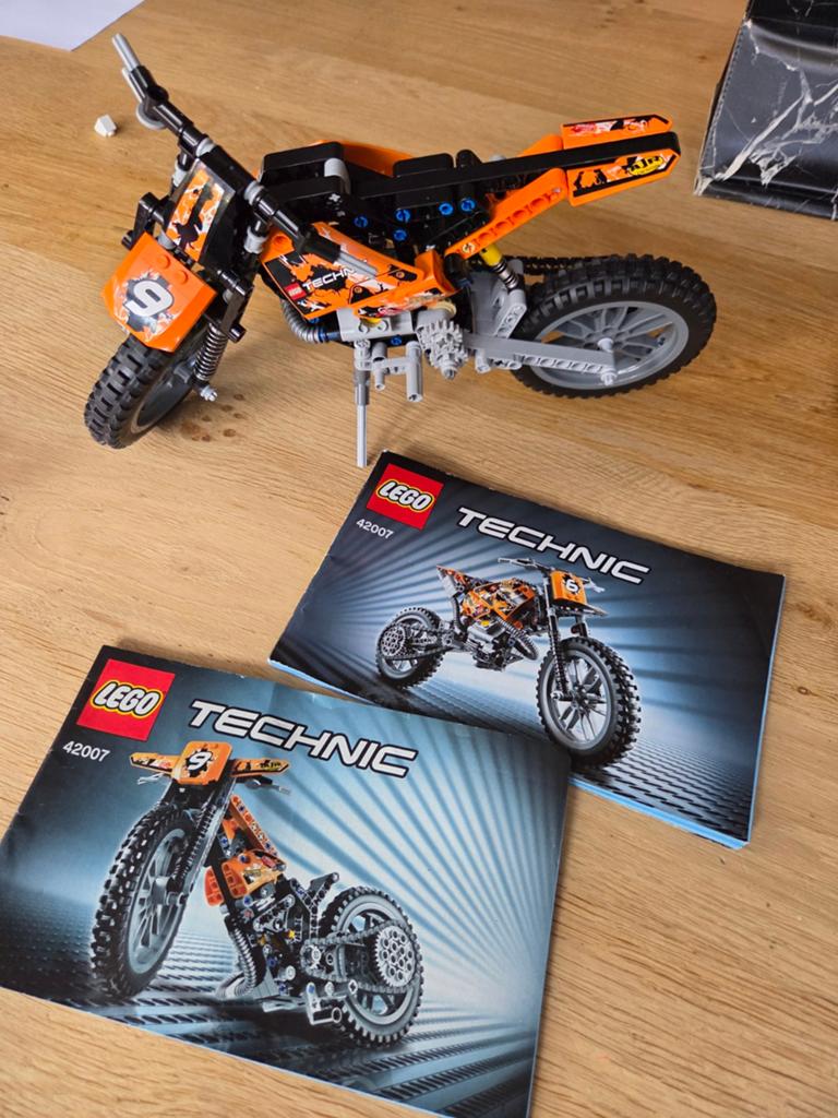 Lego 42007 crossmotor en speedwaymotor 2-in-1, Gebruikt, Lego, Compleet, Ophalen of Verzenden