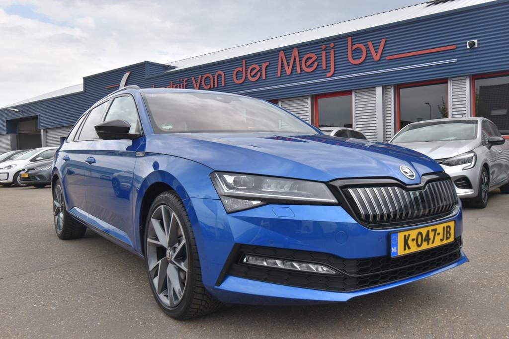 Skoda Superb Combi 1.4 TSI iV Sportline Business , TREKHAAK, Auto's, Skoda, Gebruikt, 4 cilinders, Blauw, 63 km