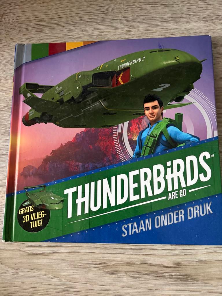 Thunderbirds Are Go: Staan Onder Druk - Kinderboek met 3D vl, Ophalen of Verzenden, Zo goed als nieuw, Fictie