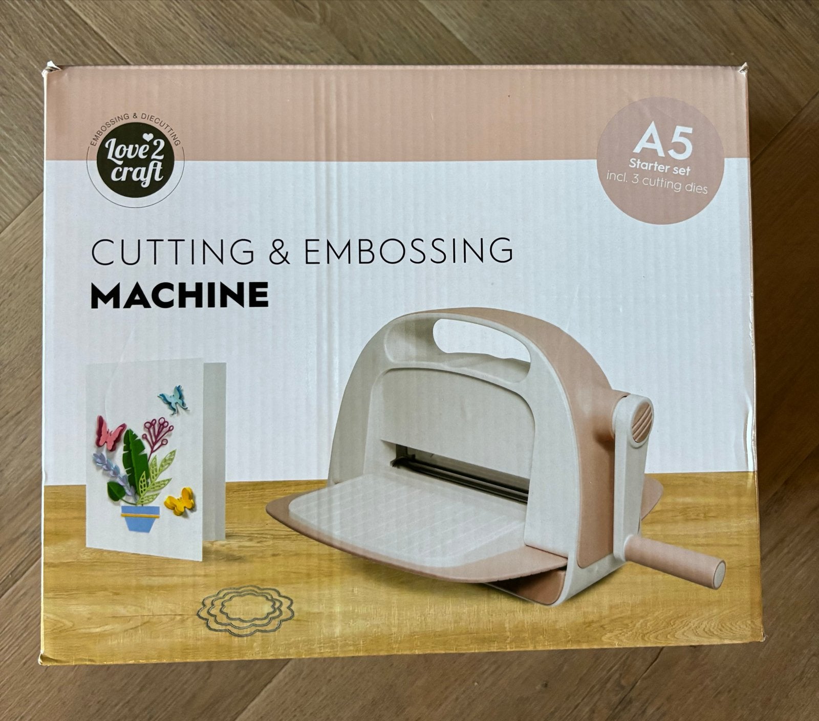 Love2Craft Stans- en Embossingmachine met Snijmallen, Geschikt voor snijden, Ophalen of Verzenden, Zo goed als nieuw, Kunststof