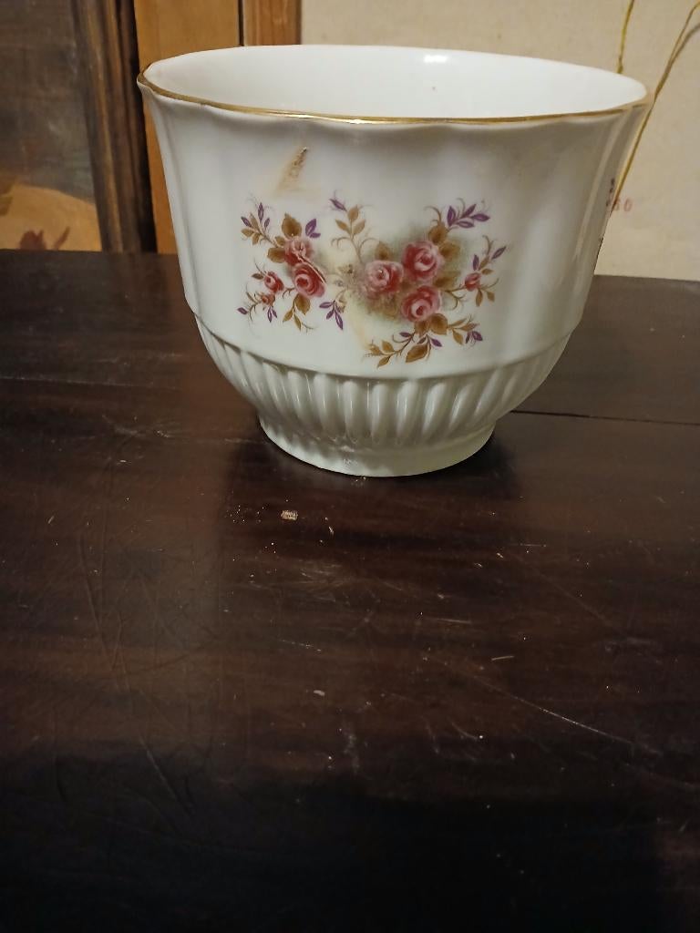 Vintage Porseleinen Bloempot met Roosjes,H12xD15, Gebruikt, Rond, Ophalen of Verzenden, Balkon
