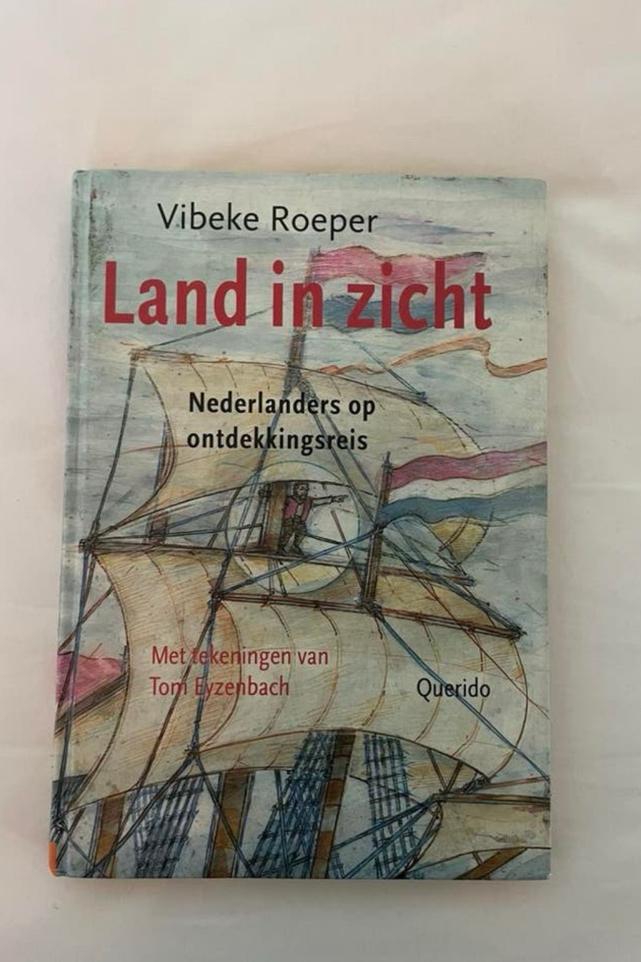 Boek van Vibeke Roeper - Land in zicht, Ophalen of Verzenden, Gelezen, Overige onderwerpen