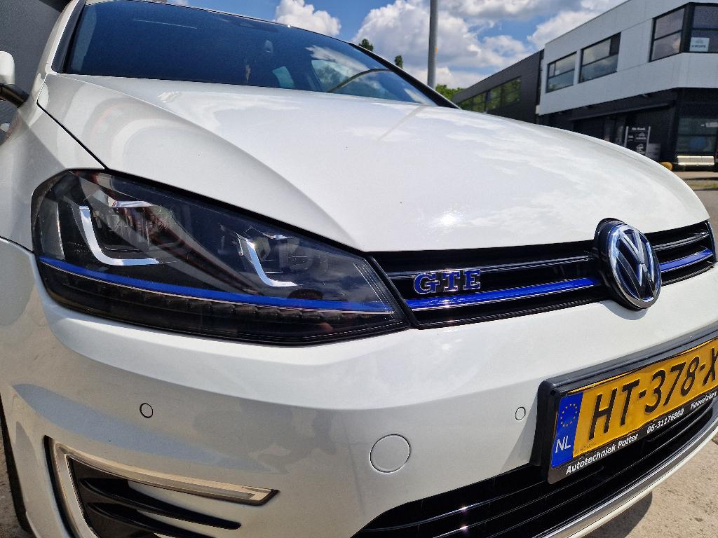 Volkswagen Golf 1.4 TSI Phev 318pk STAGE 2 5D DSG 2015 Wit, Auto's, Stof, 4 cilinders, Wit, 1395 cc