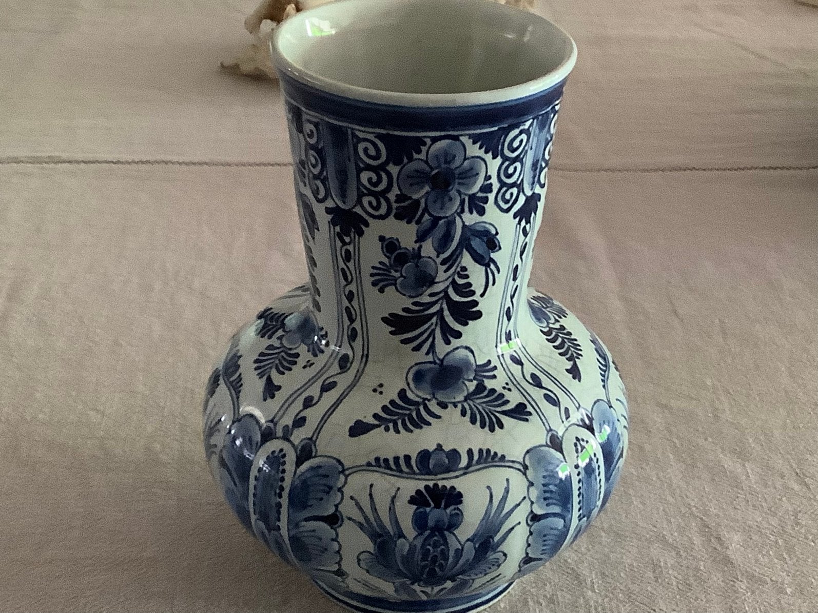 Prachtige handbeschilderde Delfts Blauwe vaas genummerd 1560, Ophalen of Verzenden