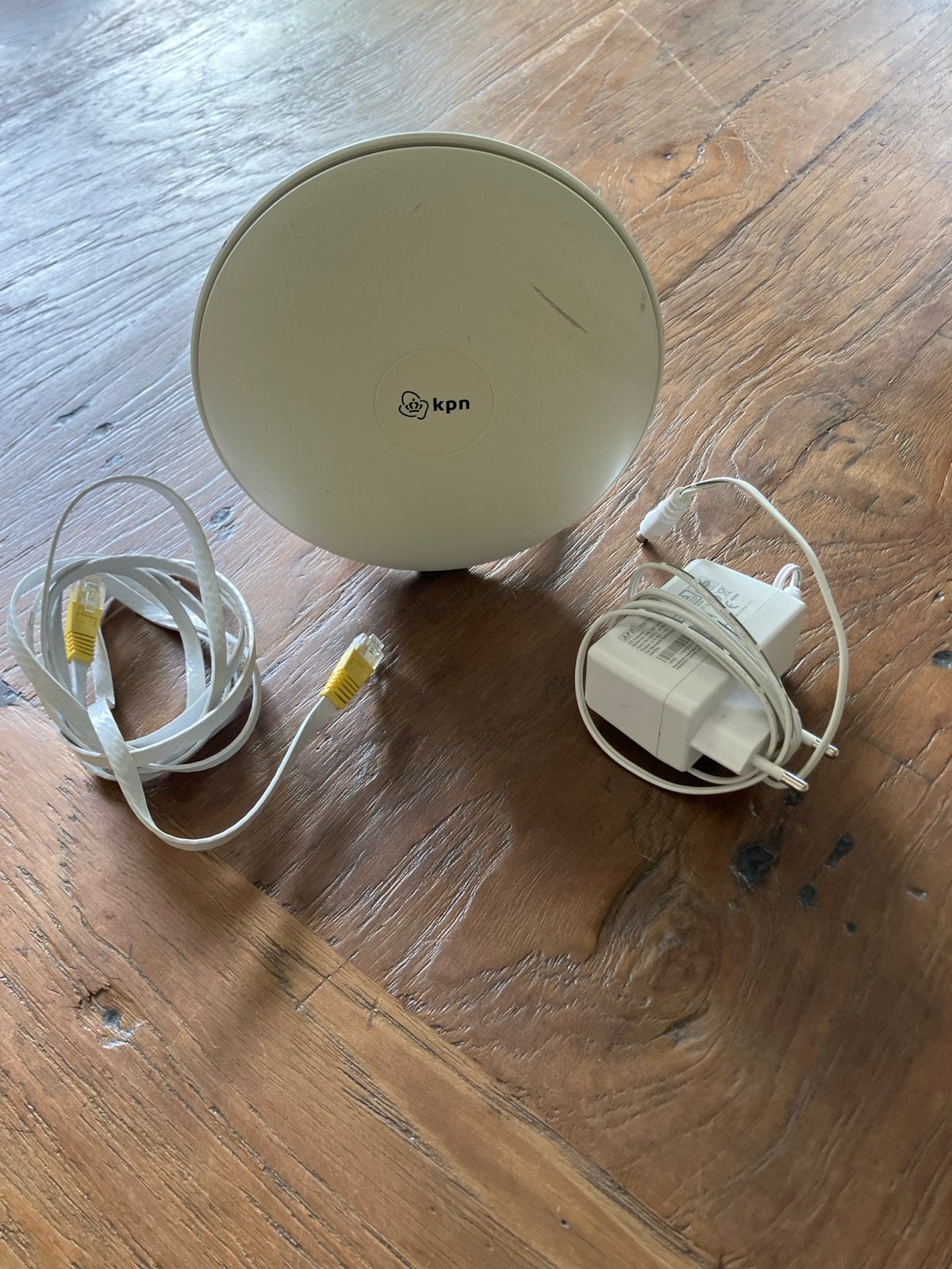 KPN Router/Access Point met adapter en ethernetkabel, Ophalen, Gebruikt, Router