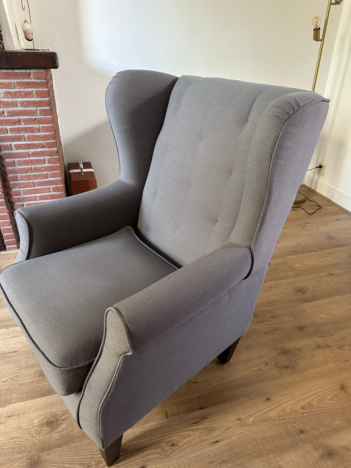 Grijze fauteuil met oorleuningen, Huis en Inrichting, Ophalen, Zo goed als nieuw, Stof, 75 tot 100 cm