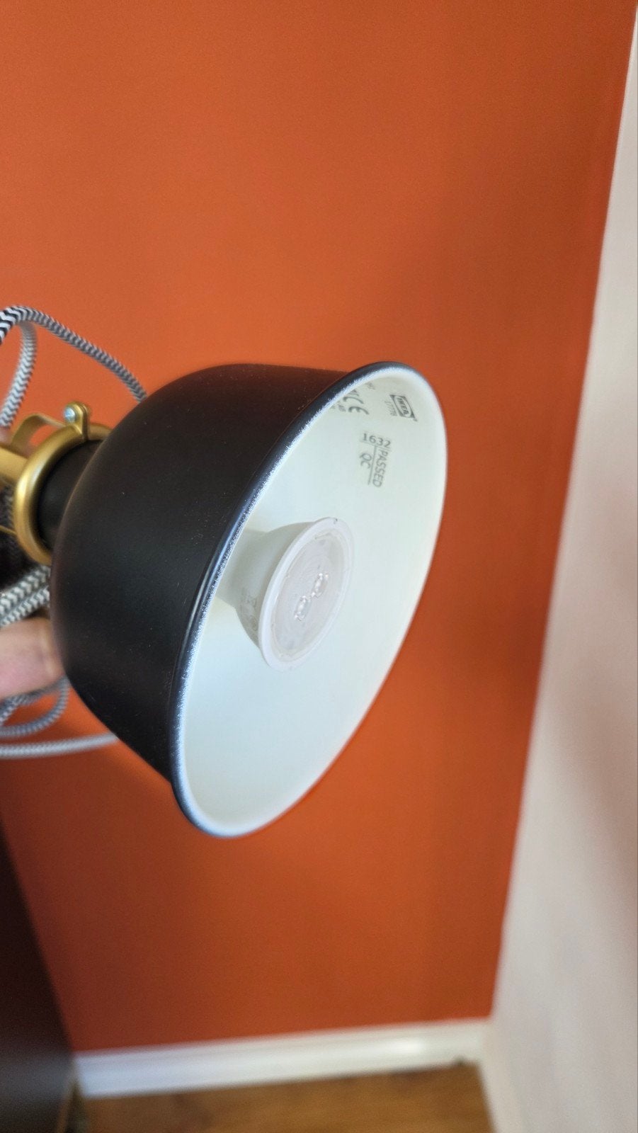 IKEA Industriële Wandlamp/Spot - Zwart/Goud met GU10 fitting, Metaal, Zwart, Zo goed als nieuw, GU10